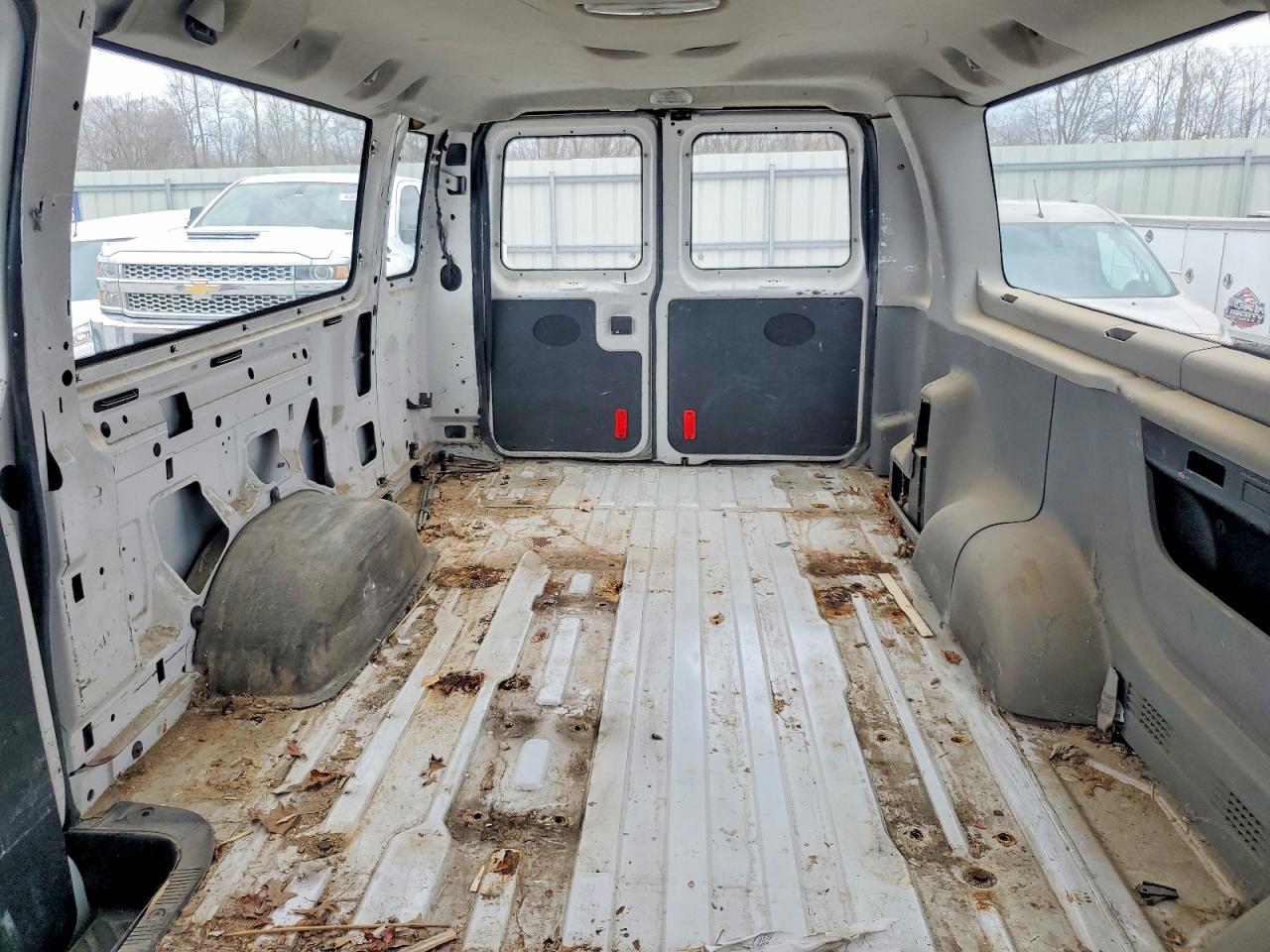 2010 Ford Econoline VIN 1FBSS3BL5ADA70118 photo 10
