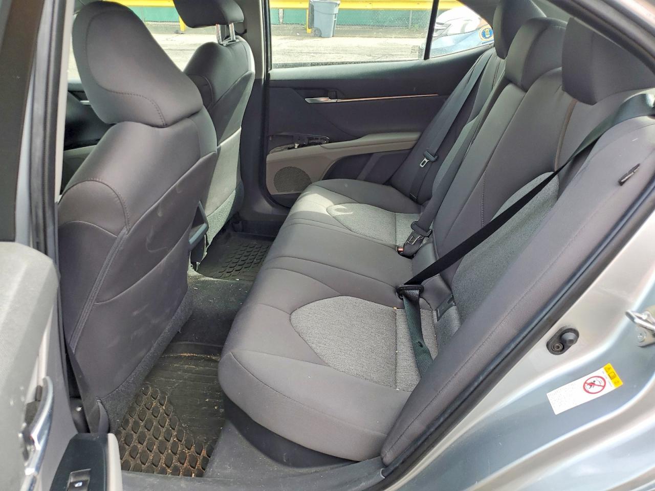 2018 Toyota Camry sola VIN 4T1B31HK3JU504642 photo 10
