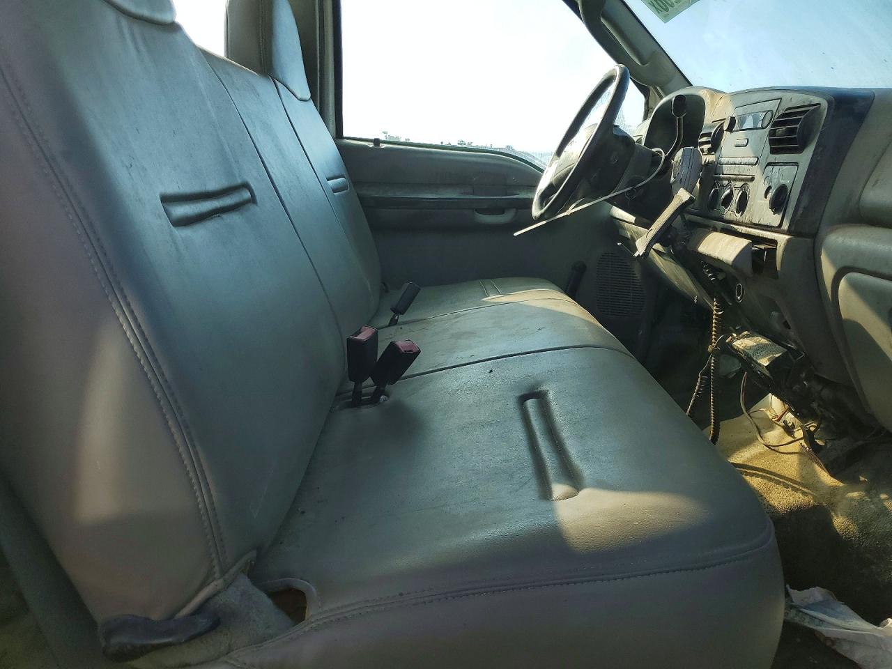 2007 Ford F450 VIN 1FDXF46P07EA27376 photo 5