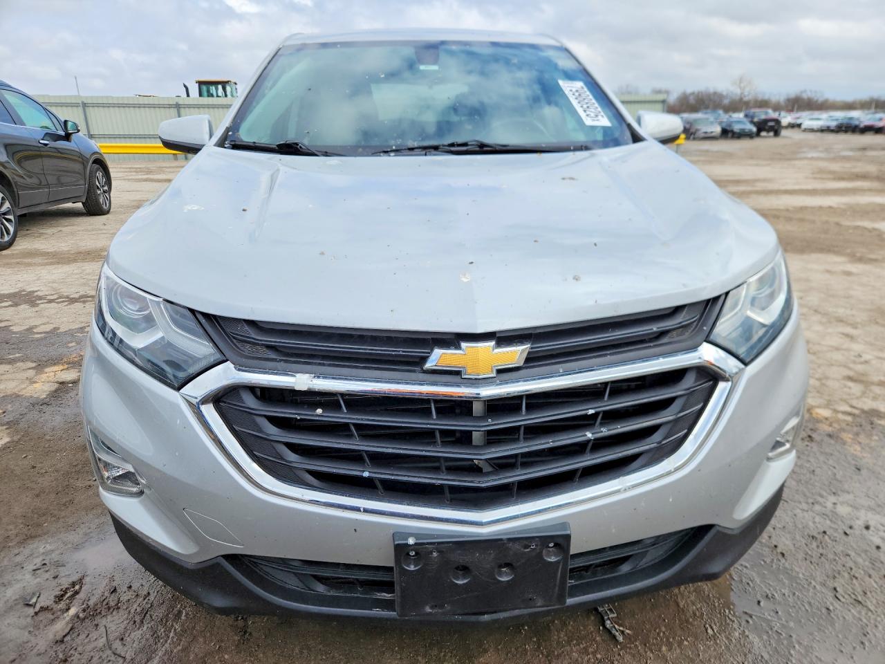 2018 Chev Equinox VIN 2GNAXJEV0J6182065 photo 5