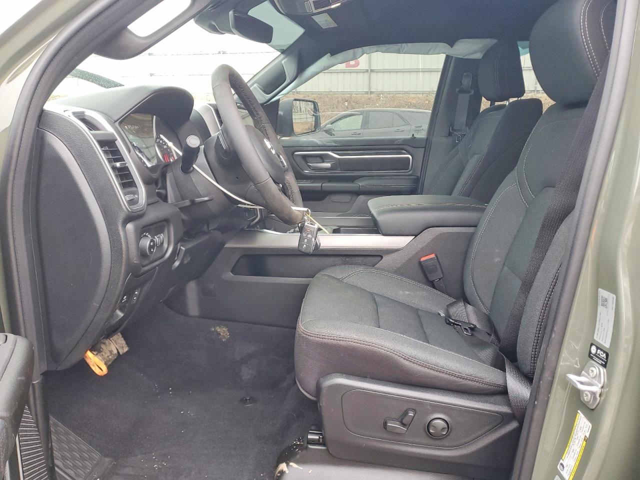 2026 RAM 1500 VIN 1C6SRFFT8TN303285 photo 7