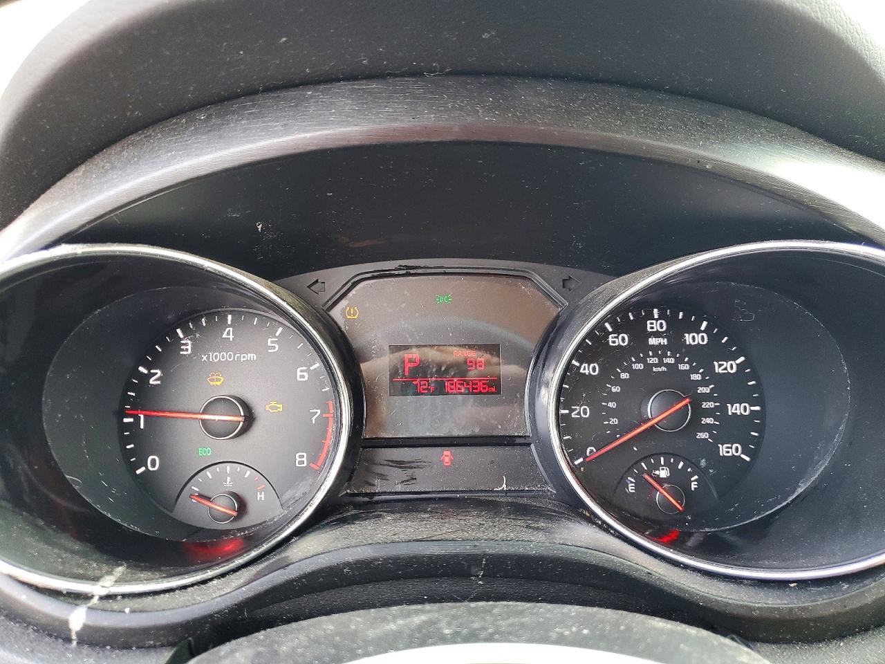 2017 Kia SEDONA VIN KNDMB5C1XH6230568 photo 9