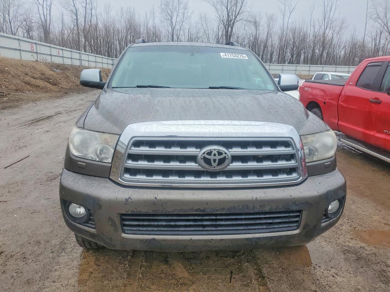 2010 Toyota Sequoia VIN 5TDJY5G1XAS038052 photo 5