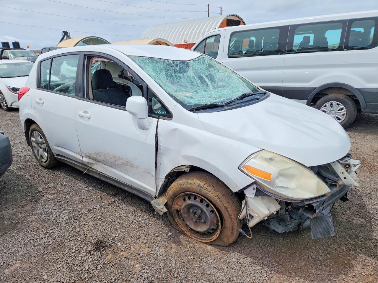 2011 Nissan Versa VIN 3N1BC1CP2BL499536 photo 4