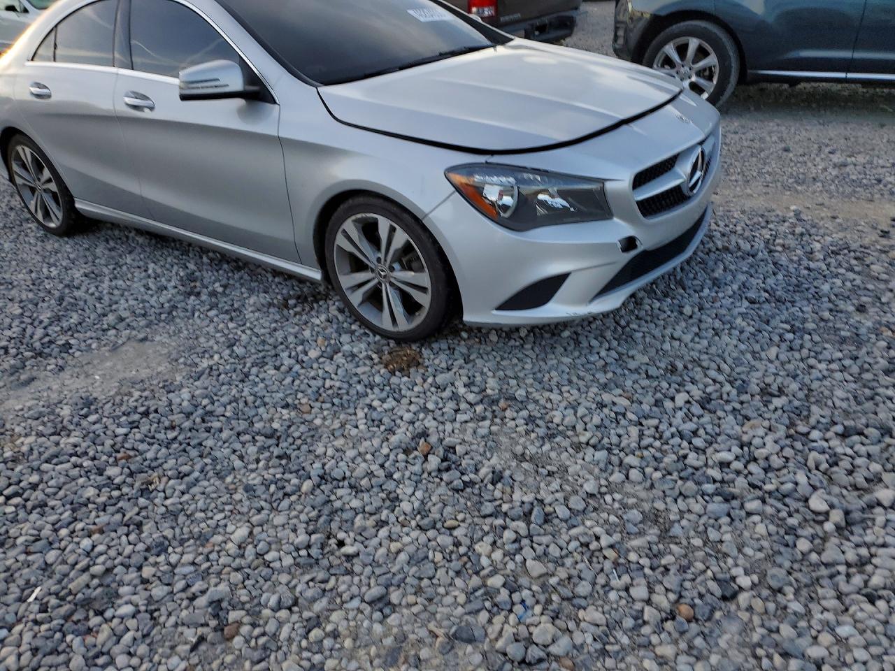 2018 Mercedes-Benz Cla-class VIN WDDSJ4EB6JN505803 photo 4
