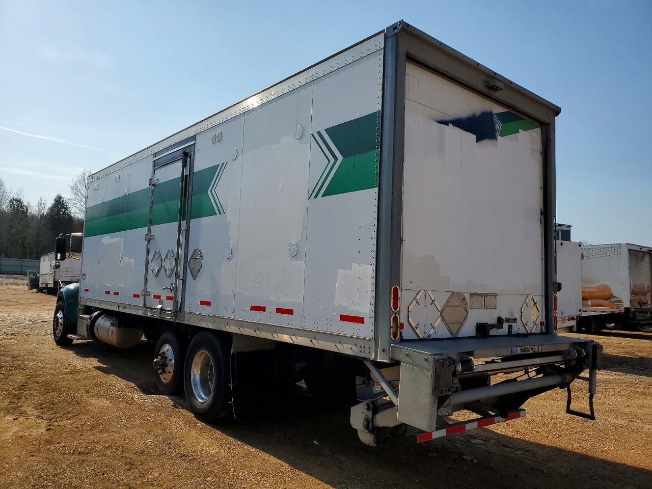 2018 PETERBILT All models VIN 2NP3KM8X8JM482424 photo 3