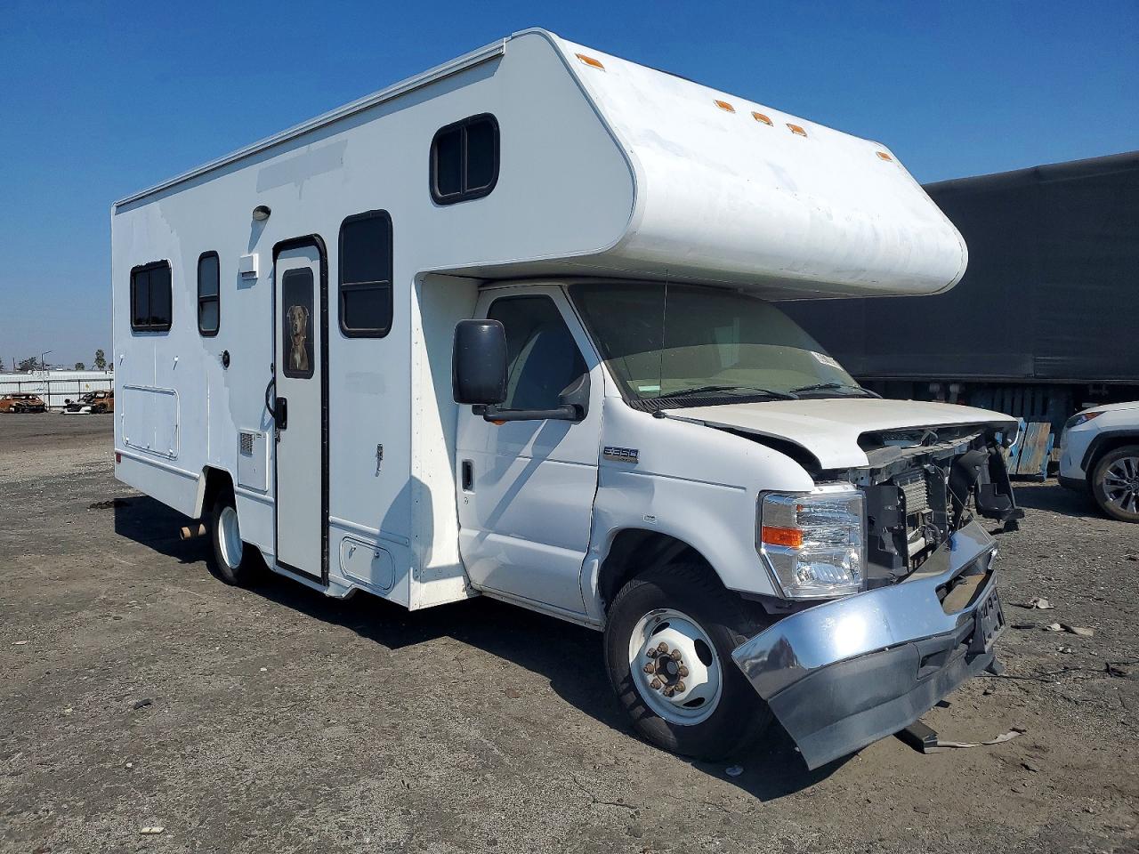 2021 WINNEBAGO All models VIN 1FDWE3FNXMDC11295 photo 1