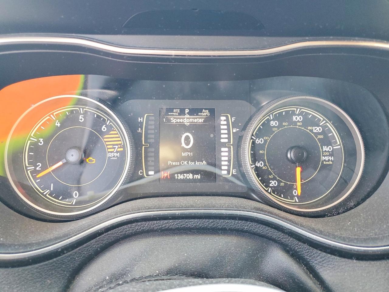 2019 Jeep Cherokee l VIN 1C4PJLCB6KD215405 photo 9