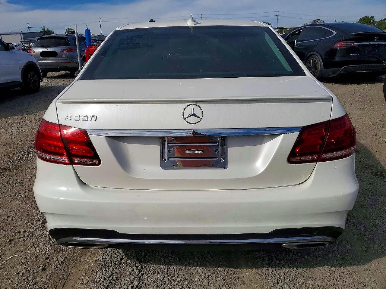 2014 Mercedes E-class VIN WDDHF5KB9EA880491 photo 6
