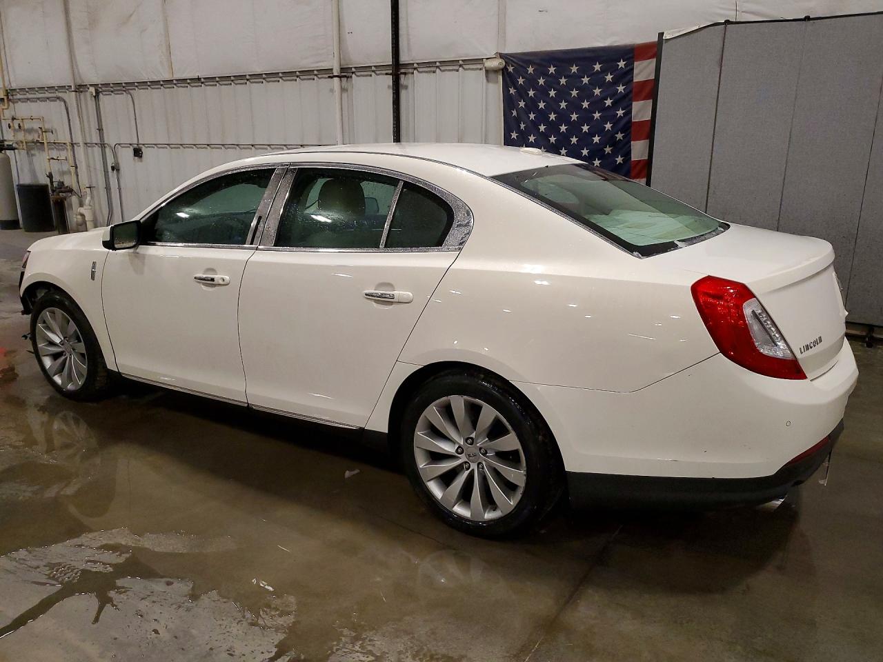 2013 LINCOLN Mks VIN 1LNHL9DK8DG606486 photo 2