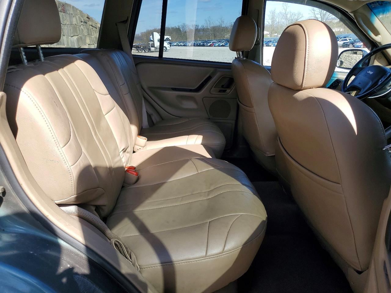 2004 Jeep Cherokee VIN 1J4GW48S34C174010 photo 11