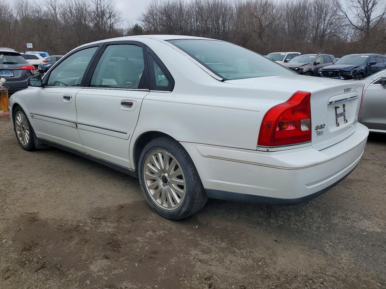 2004 Volvo S80 VIN YV1TS92D841343953 photo 2