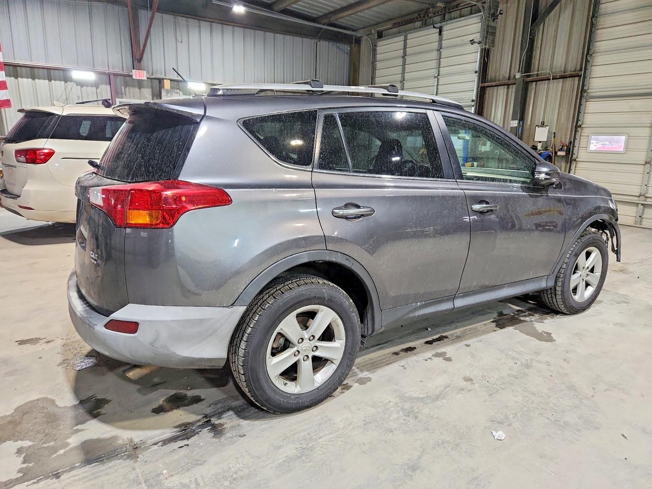 2014 Toyota Rav4 VIN 2T3RFREVXEW188382 photo 3