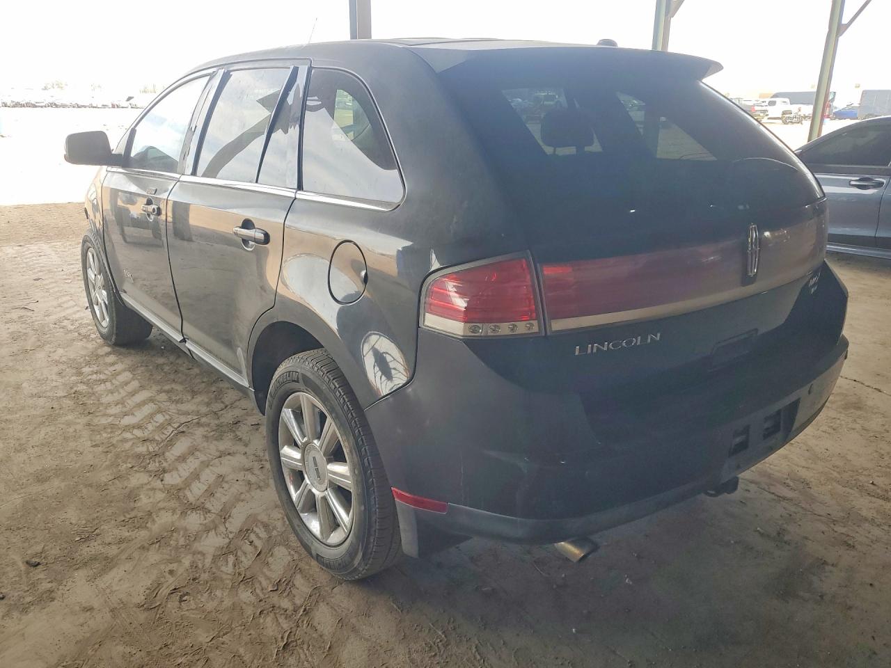 2007 LINCOLN Mkx VIN 2LMDU88C17BJ06808 photo 2