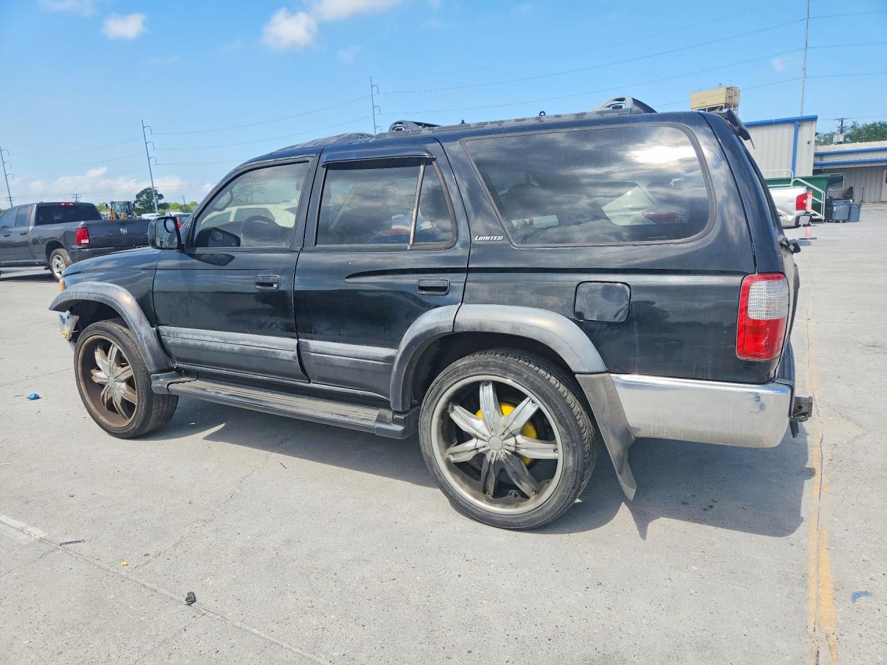 1997 Toyota 4runner VIN JT3GN87R1V0032289 photo 2