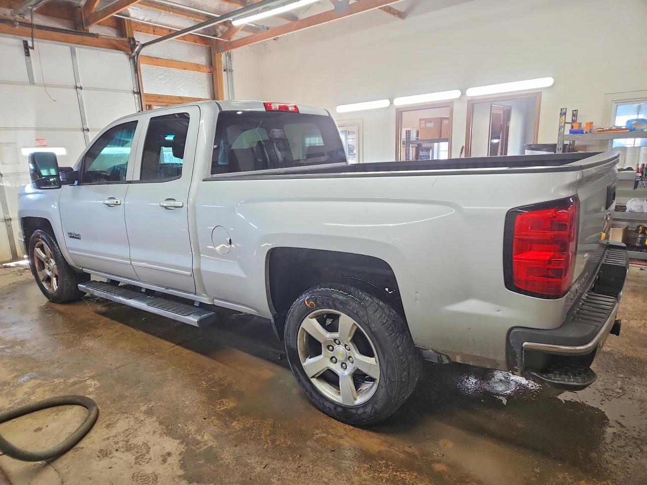 2015 CHEVROLET All models VIN 1GCRCREC3FZ149139 photo 2