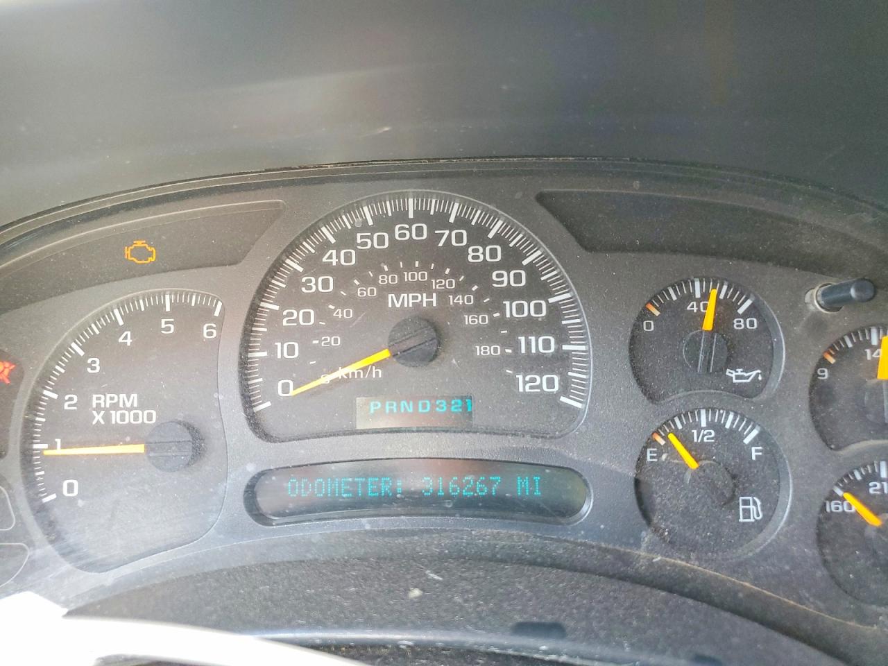 2003 Chevrolet Suburban VIN 3GNFK16Z53G280652 photo 9