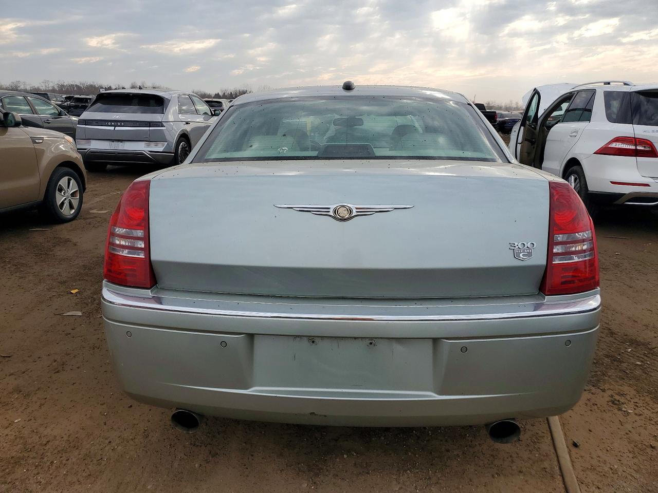 2005 Chrysler 300 VIN 2C3AA63H15H679273 photo 6
