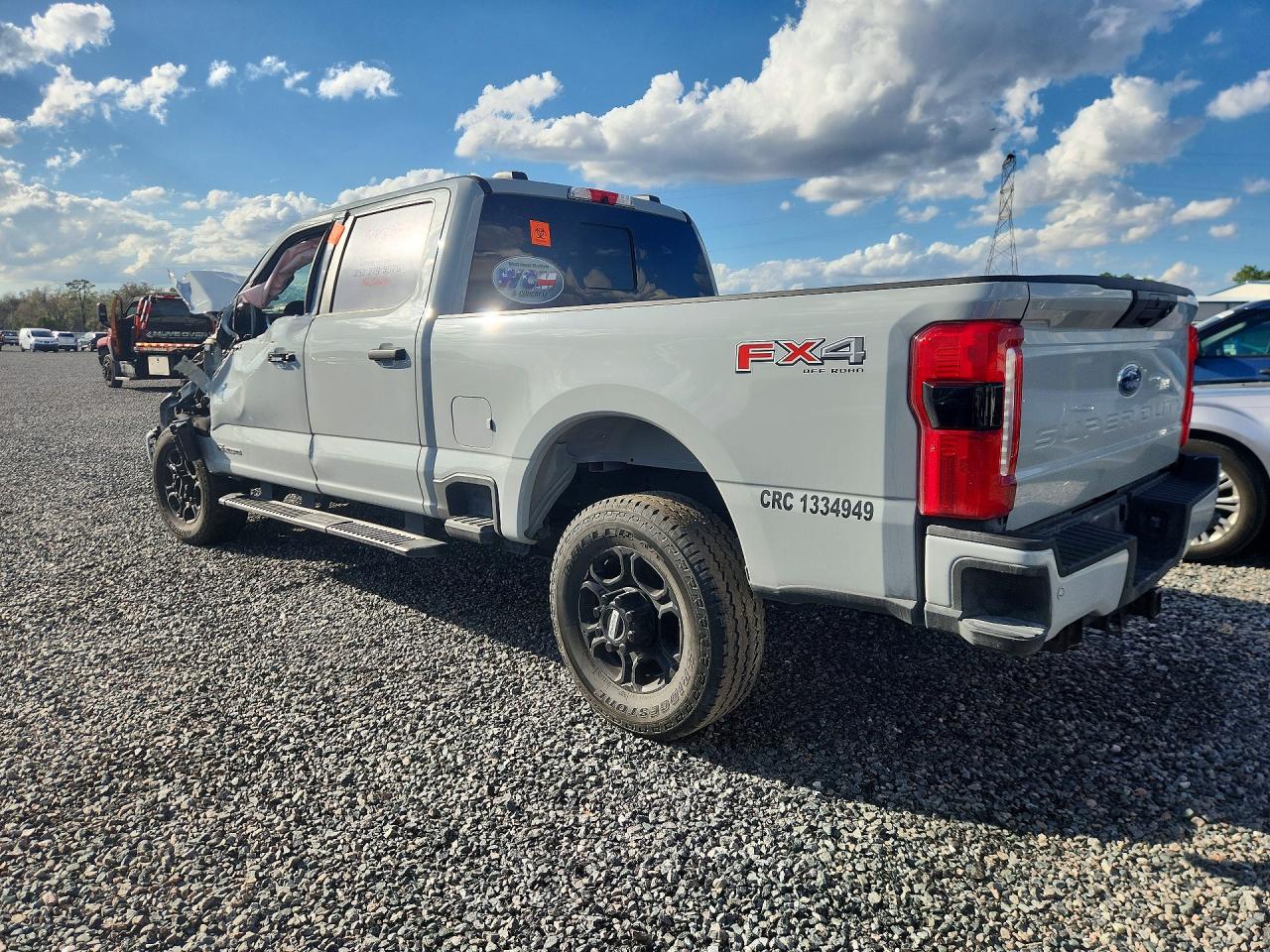2025 Ford F350 VIN 1FT8W3BTXSED42944 photo 2
