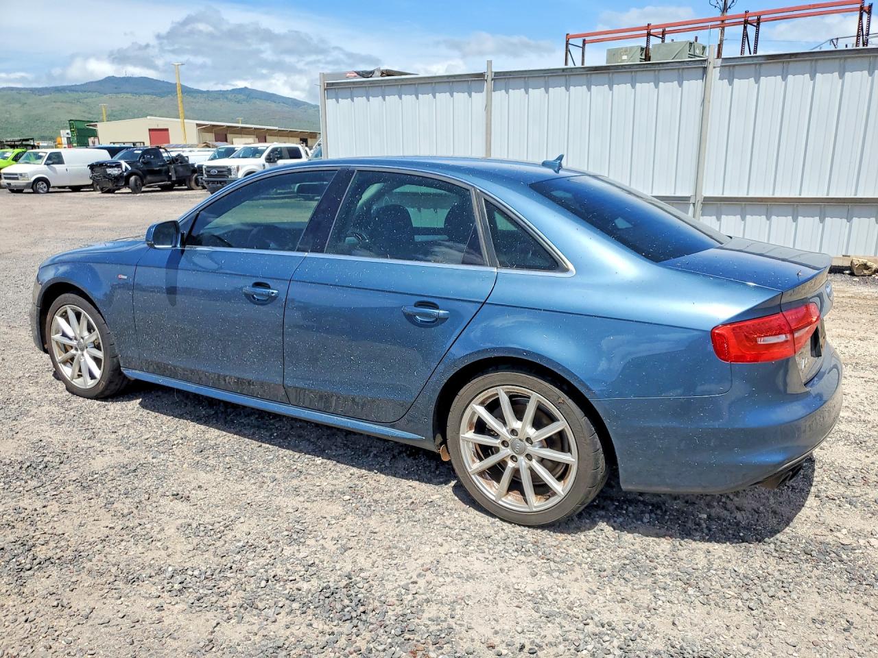 2015 Audi A4 VIN WAUBFAFL2FN016658 photo 2