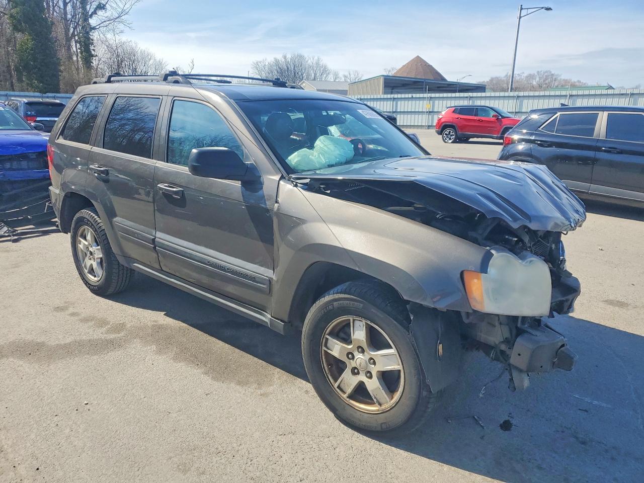 2006 JEEP Cherokee VIN 1J4HR48N46C335926 photo 4
