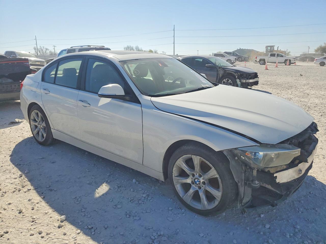 2015 BMW 3 series VIN WBA3B5C57FF961662 photo 4
