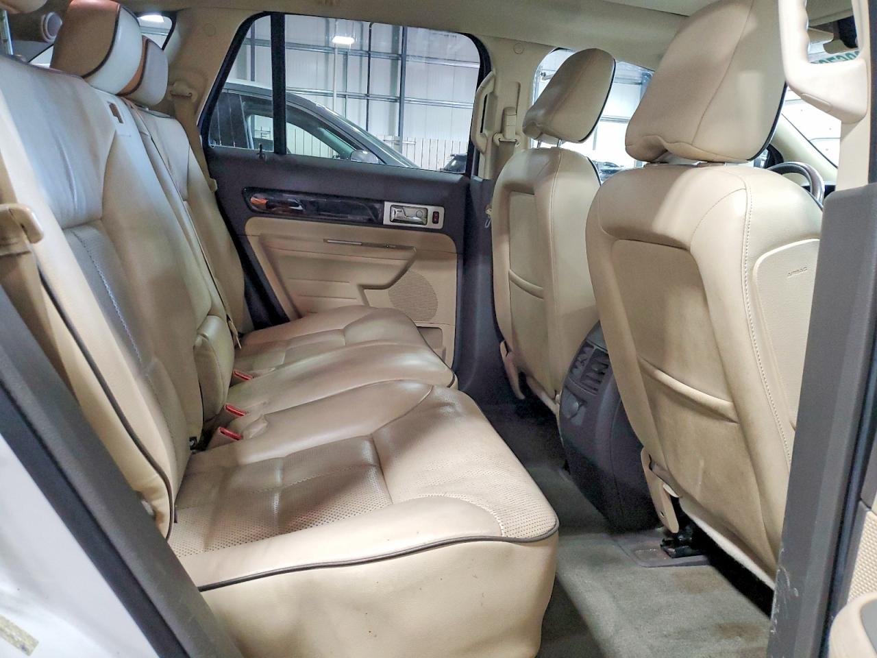 2010 LINCOLN Mkx VIN 2LMDJ8JC8ABJ34373 photo 11