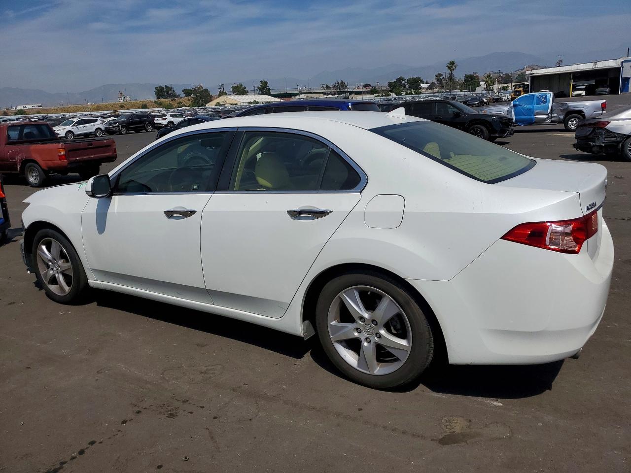 2013 Acura Tsx VIN JH4CU2F64DC011174 photo 2
