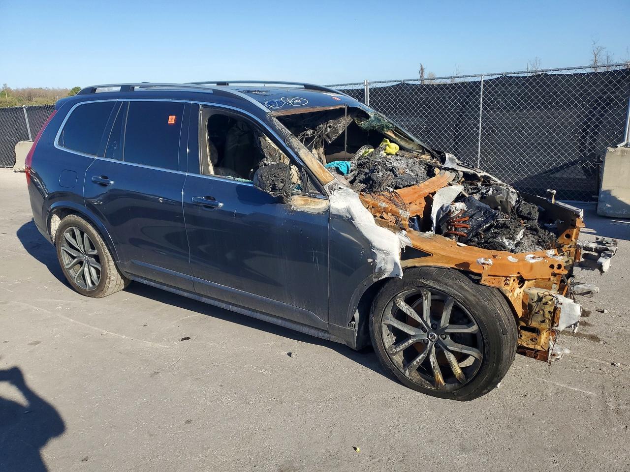 2019 Volvo Xc90 VIN YV4102CK1K1470996 photo 4