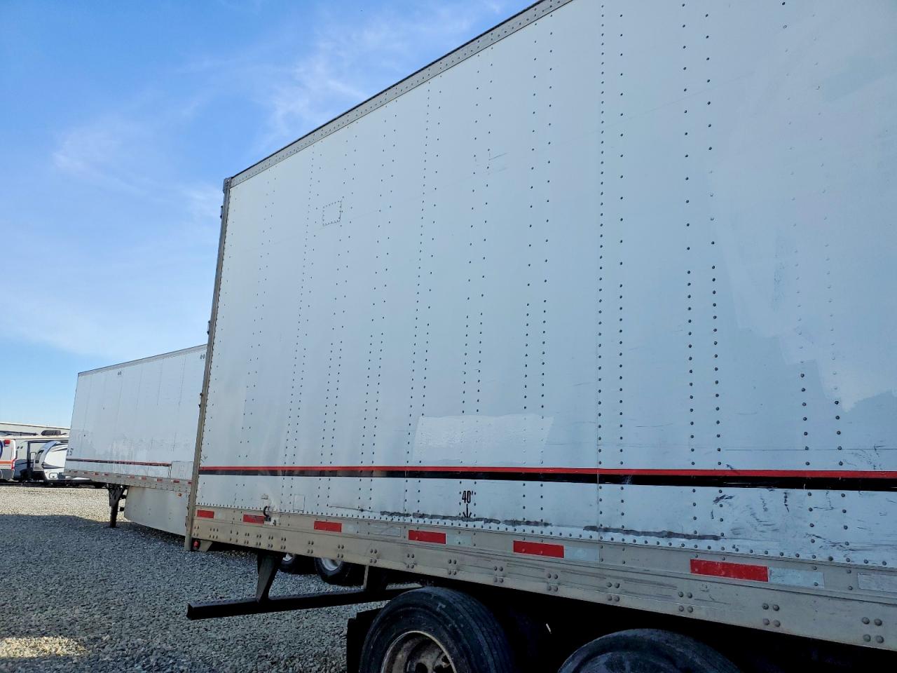 2015 UTILITY All models VIN 1UYVS2531FP089366 photo 6