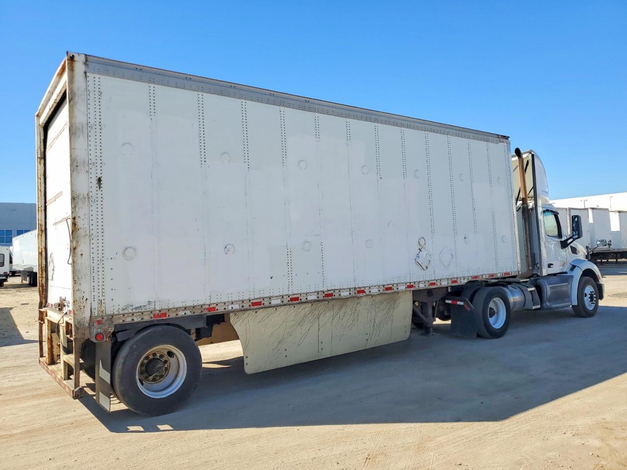2017 PETERBILT All other VIN 1XPBA48X9HD428621 photo 4