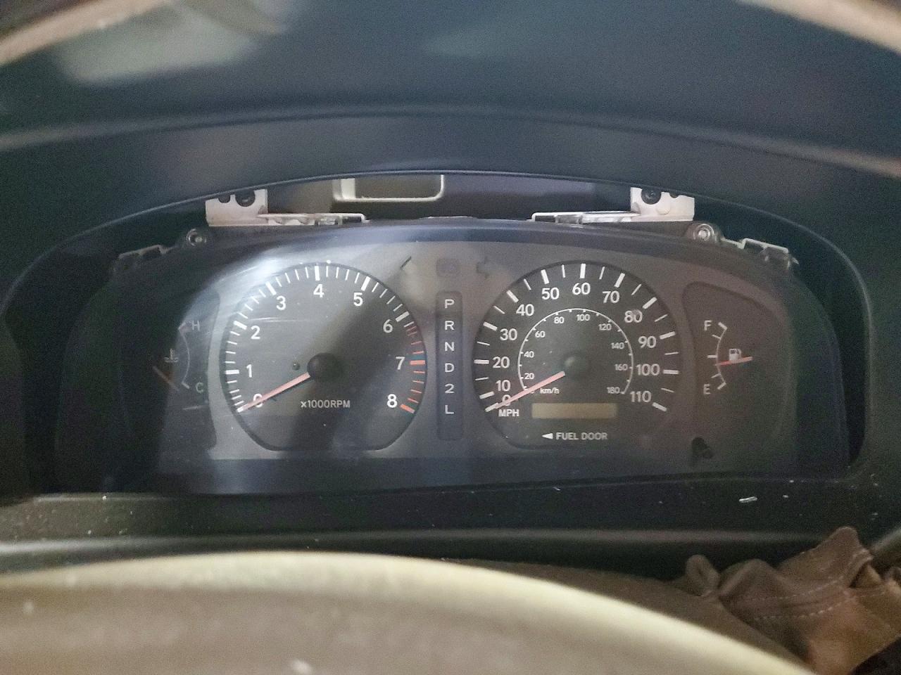 1998 Toyota Sienna VIN 4T3ZF13C4WU036067 photo 9