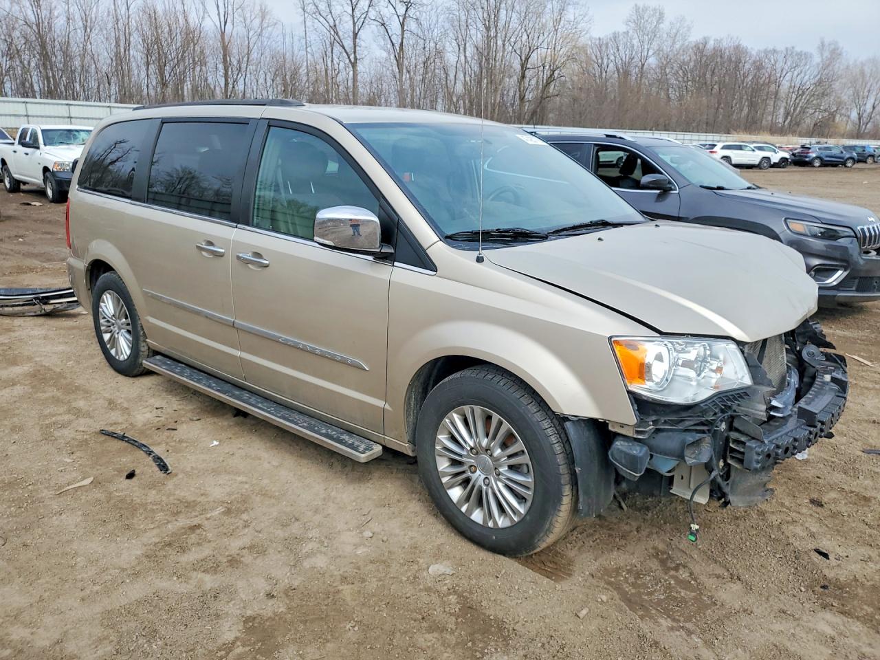 2015 Chrysler Minivan VIN 2C4RC1CGXFR727951 photo 4
