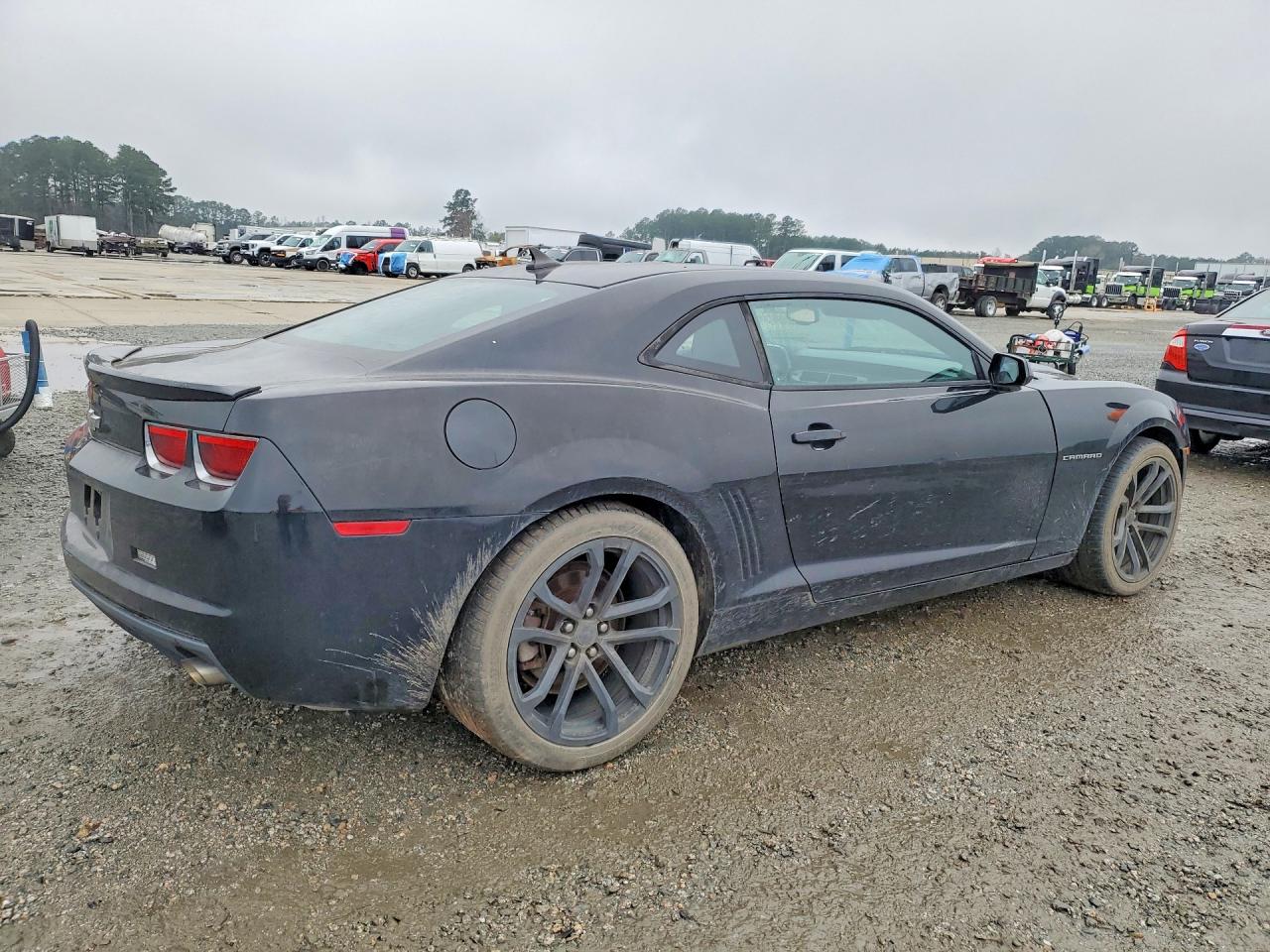 2012 Chevrolet Camaro VIN 2G1FB1E36C9168175 photo 3