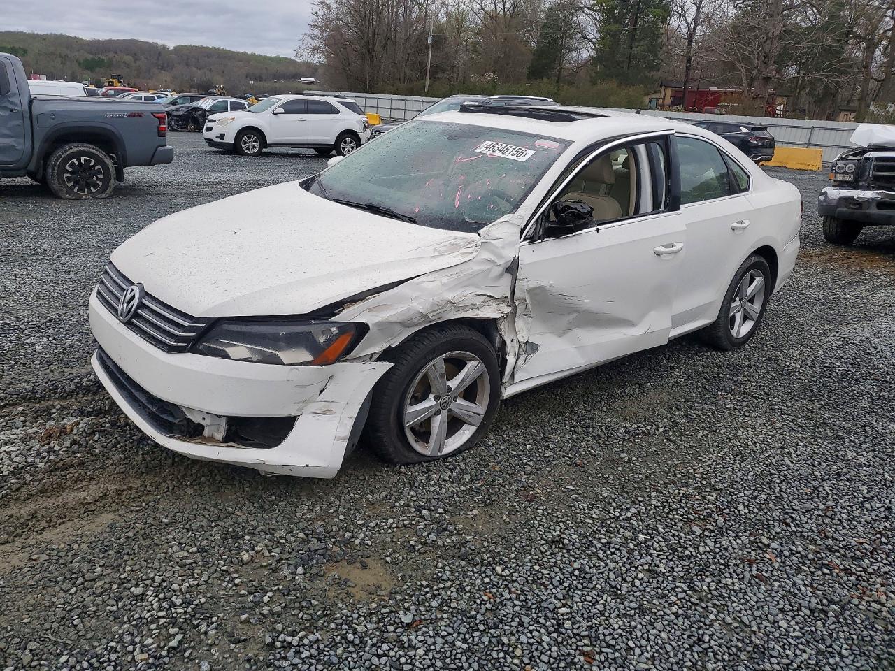 2013 Volkswagen Passat VIN 1VWBP7A32DC062622 photo 1
