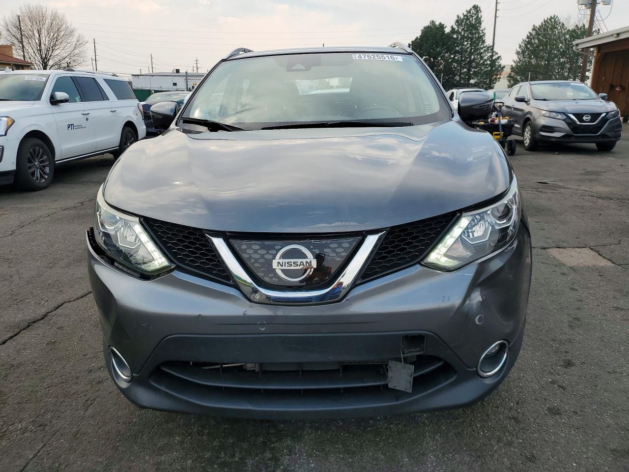 2018 Nissan Rogue VIN JN1BJ1CR9JW261537 photo 5