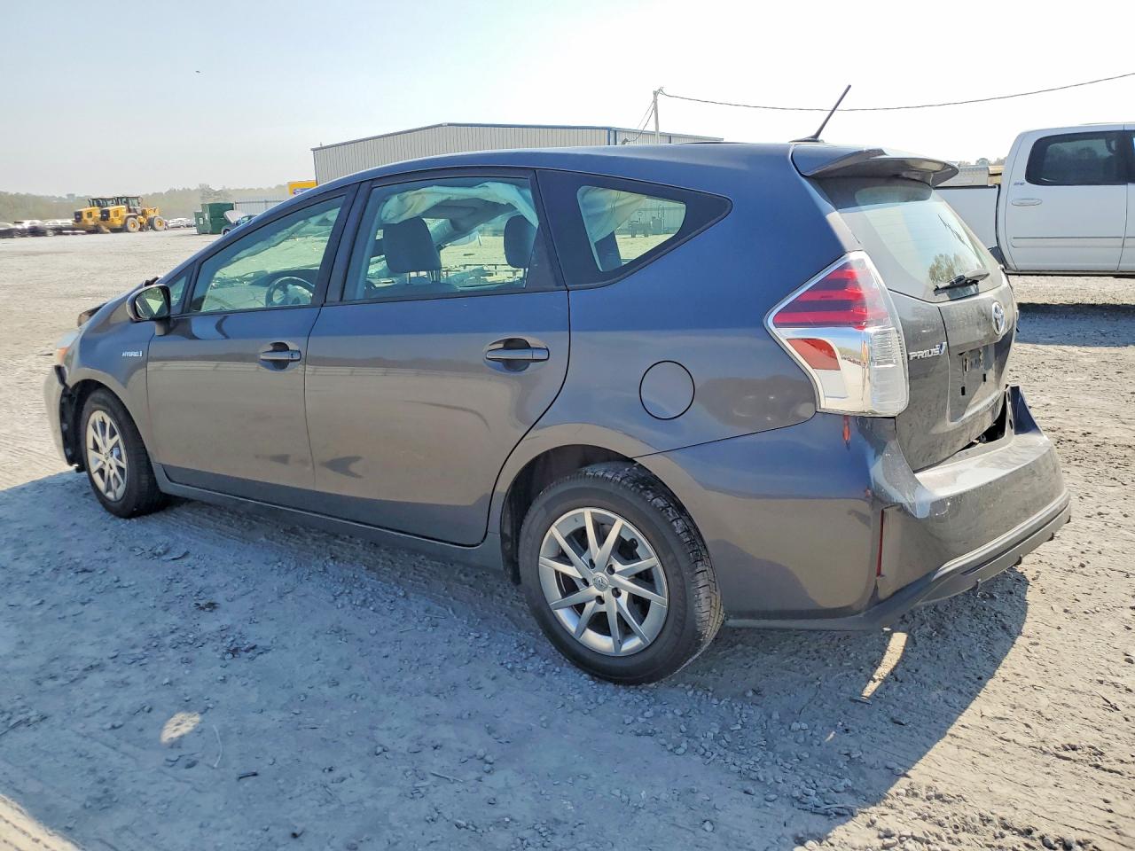 2015 Toyota Prius v fo VIN JTDZN3EU9FJ038139 photo 2