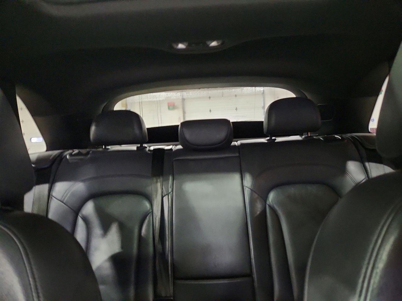 2015 Audi Q3 VIN WA1GFCFSXFR011514 photo 10