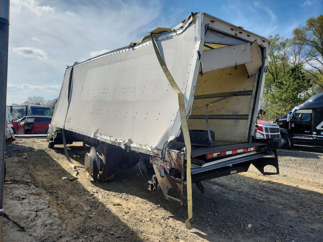 2013 FREIGHTLINER All other VIN 3ALACWDT9DDFE4600 photo 2