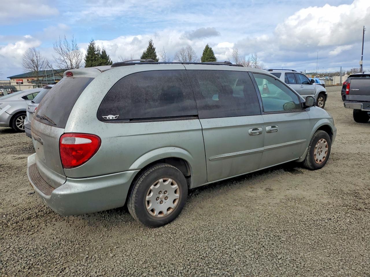 2003 Chrysler Town and country VIN 2C4GP44383R323681 photo 3
