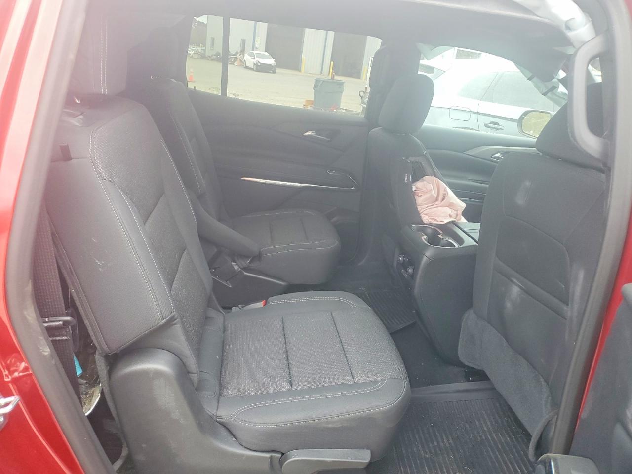 2026 Chevrolet Traverse VIN 1GNEVGKS3TJ140371 photo 11