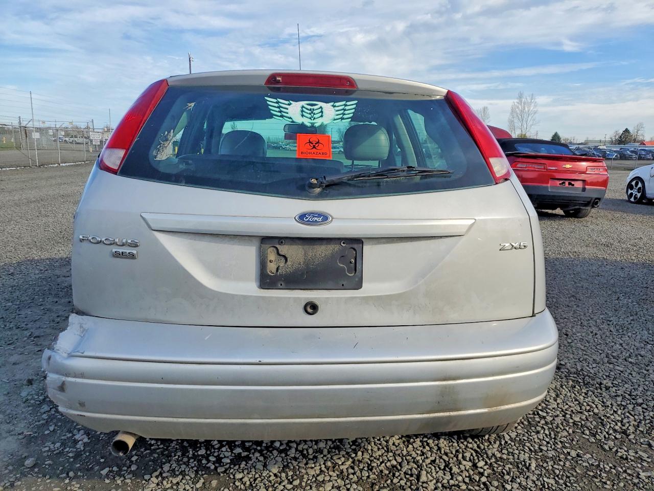 2005 Ford Focus VIN 3FAFP37NX5R150378 photo 6