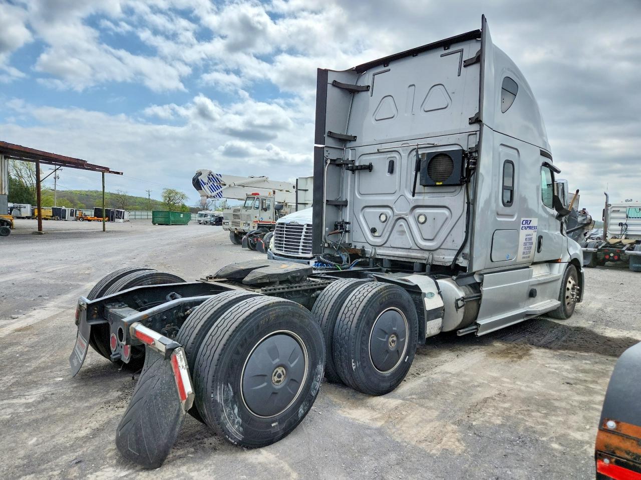 2020 FREIGHTLINER All other VIN 3AKJHHDR3LSLS7741 photo 4