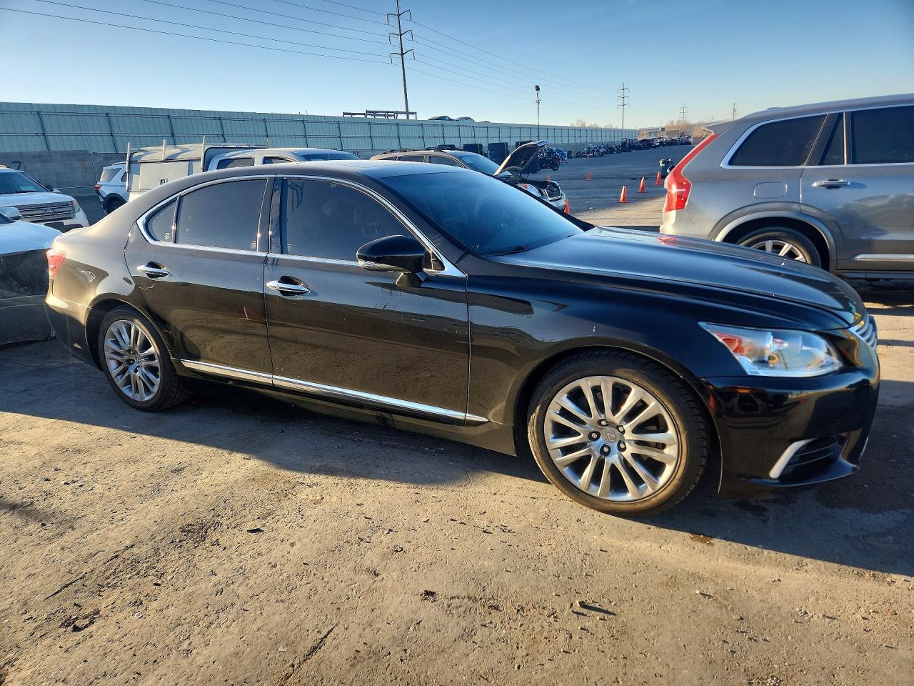 2016 Lexus Ls500 VIN JTHBL5EFXG5143365 photo 4