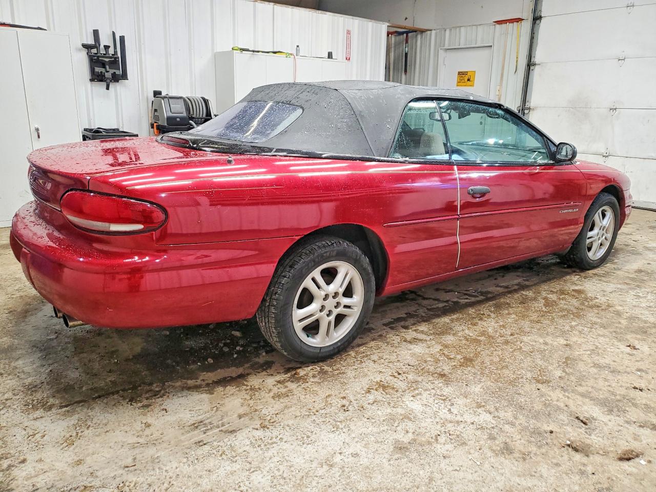 1997 Chrysler Sebring VIN 3C3EL45H8VT512736 photo 3
