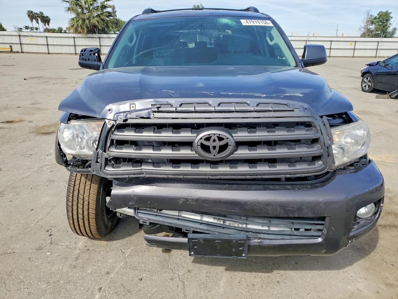 2017 Toyota Sequoia VIN 5TDZY5G12HS068465 photo 5
