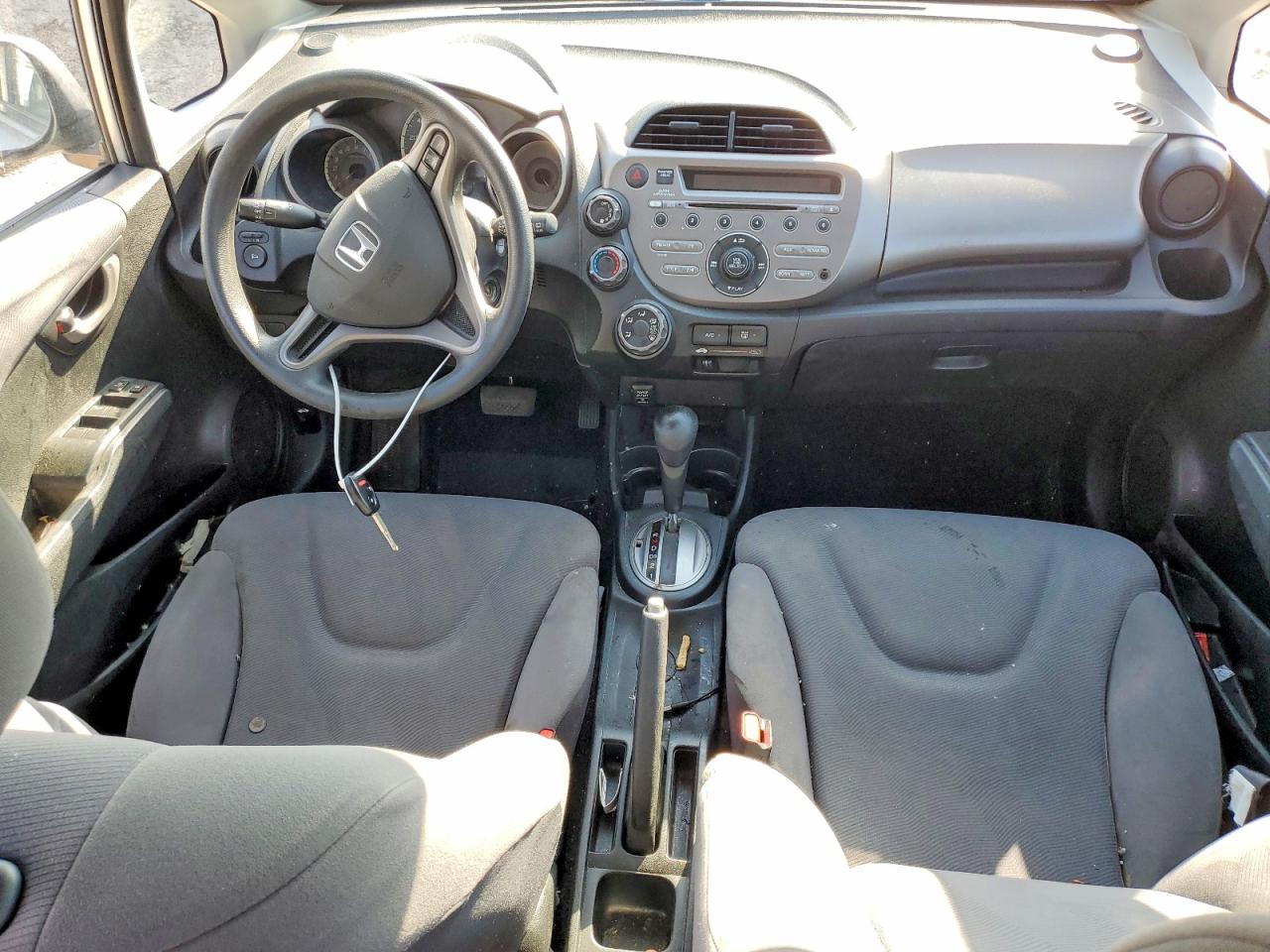 2011 Honda Fit VIN JHMGE8H31BC013496 photo 8