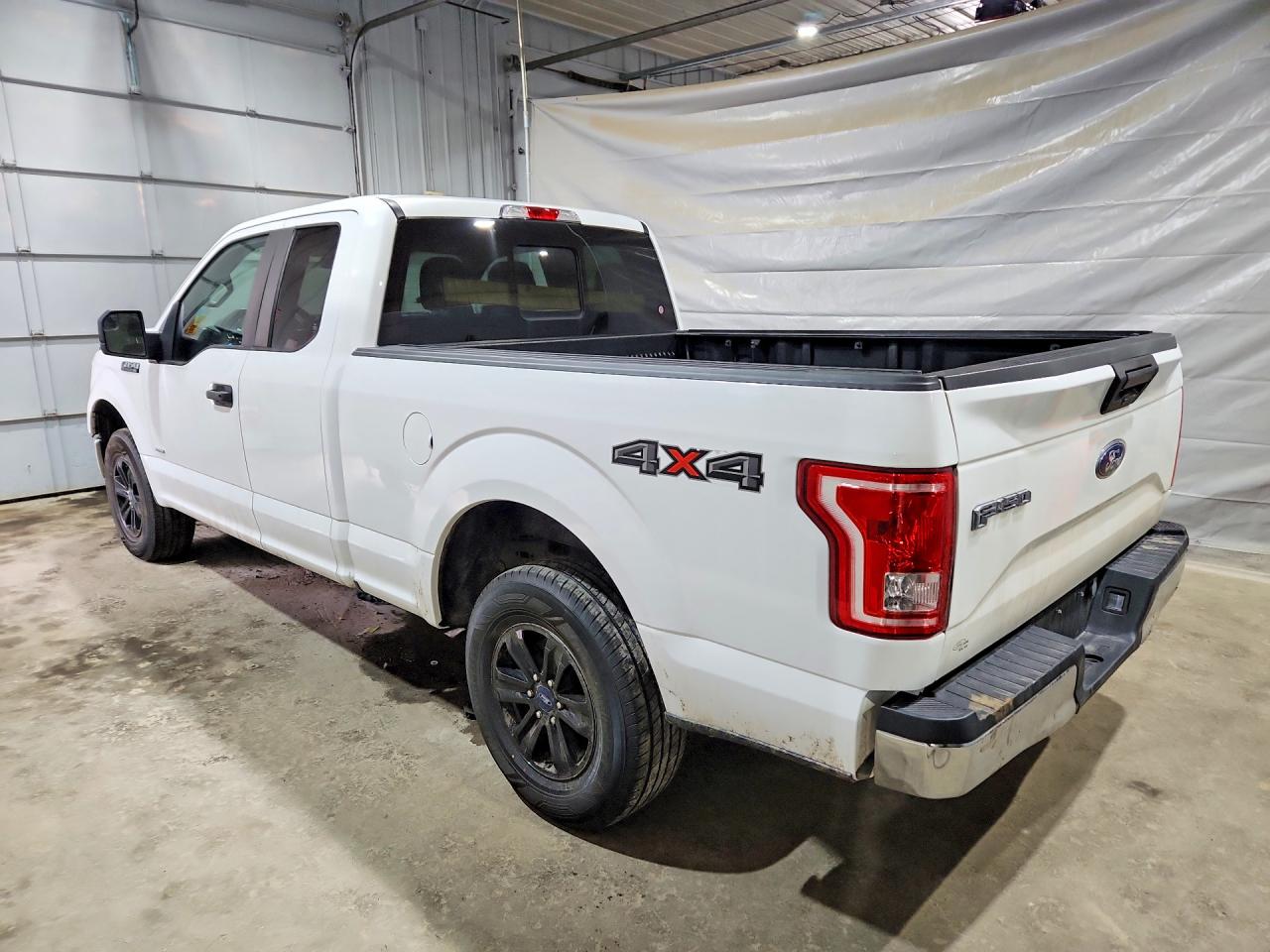 2016 Ford F150 VIN 1FTEX1EP8GFC44466 photo 2
