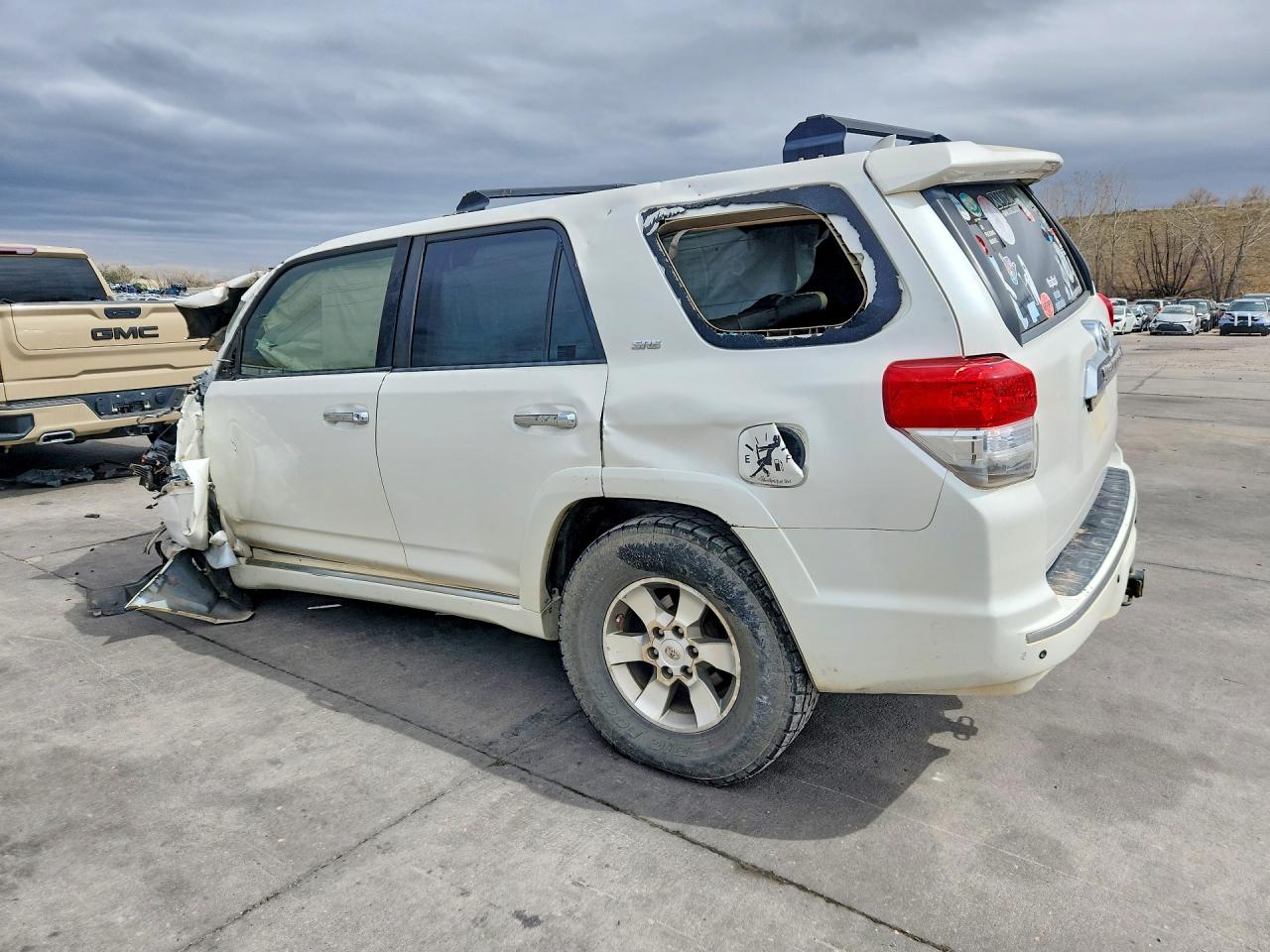 2010 Toyota 4runner VIN JTEZU5JR6A5003877 photo 2