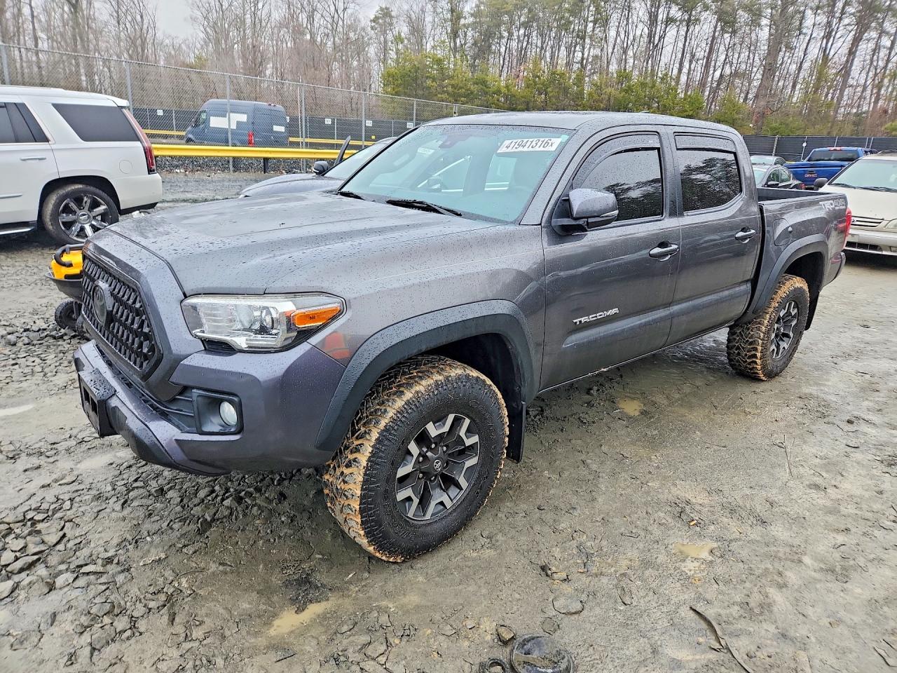 2018 Toyota Tacoma trd VIN 3TMCZ5AN4JM131358 photo 1